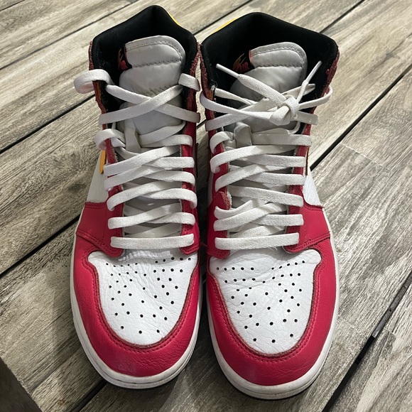 Air Jordan 1 retro high light fusion red size 11 sneaker shoe. NO INSOLES. - Picture 4 of 5